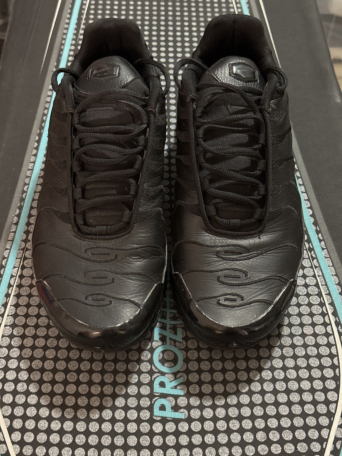 Nike Air max TN Plus leather Size US 11.5 / EU 44-45 - 3 Thumbnail