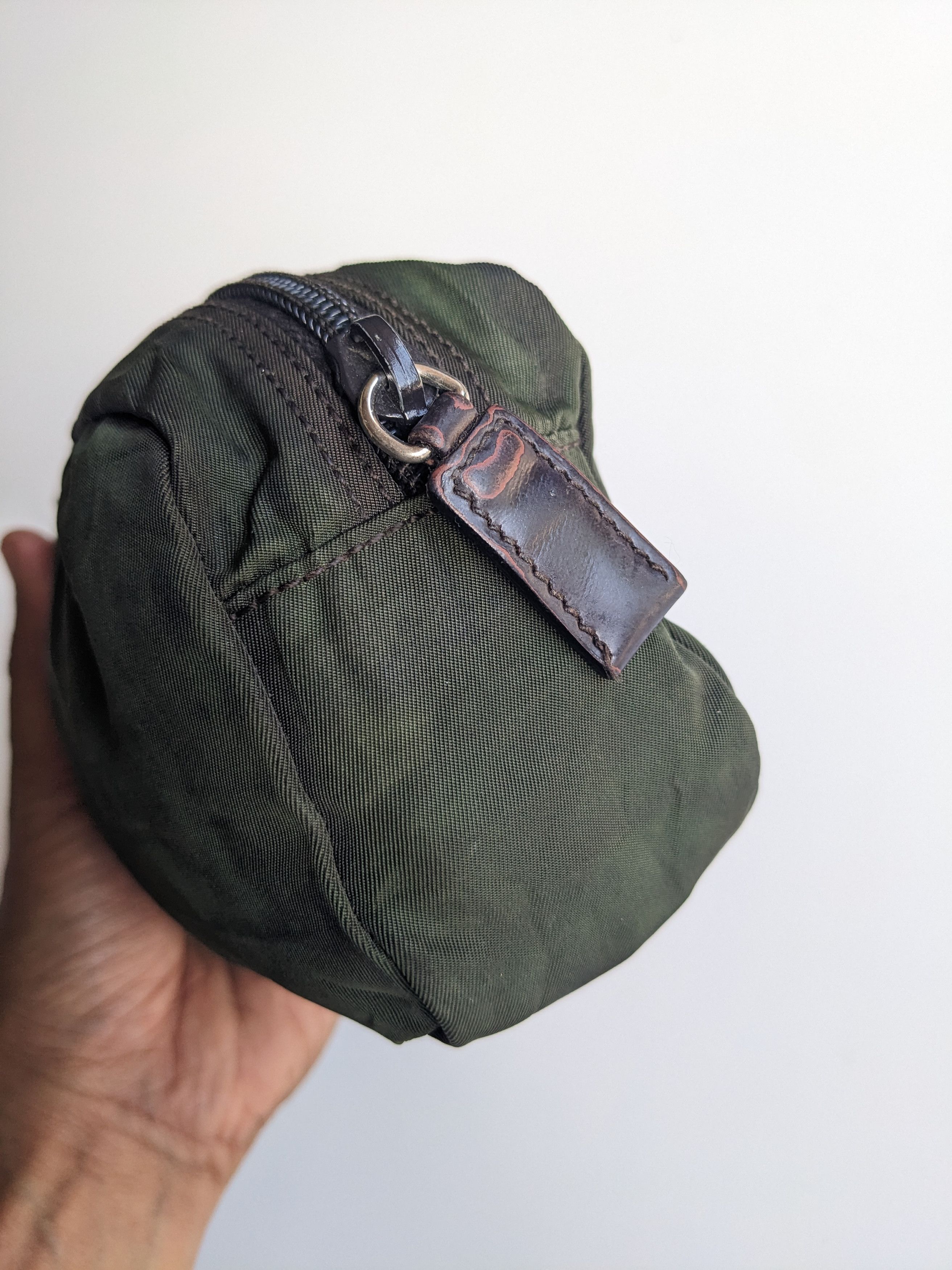 Prada Prada nylon cosmetic pouch dark green Size ONE SIZE - 4 Thumbnail