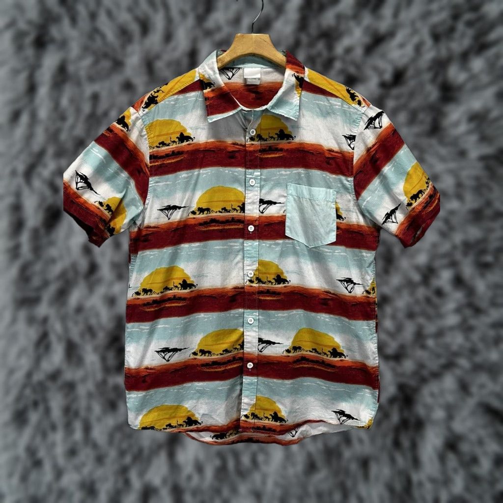 Disney Disney Lion King Mens XL Cotton Button-Up Short Sleeve Shirt Multicolor Single Pocket Size US XL / EU 56 / 4 - 1 Thumbnail
