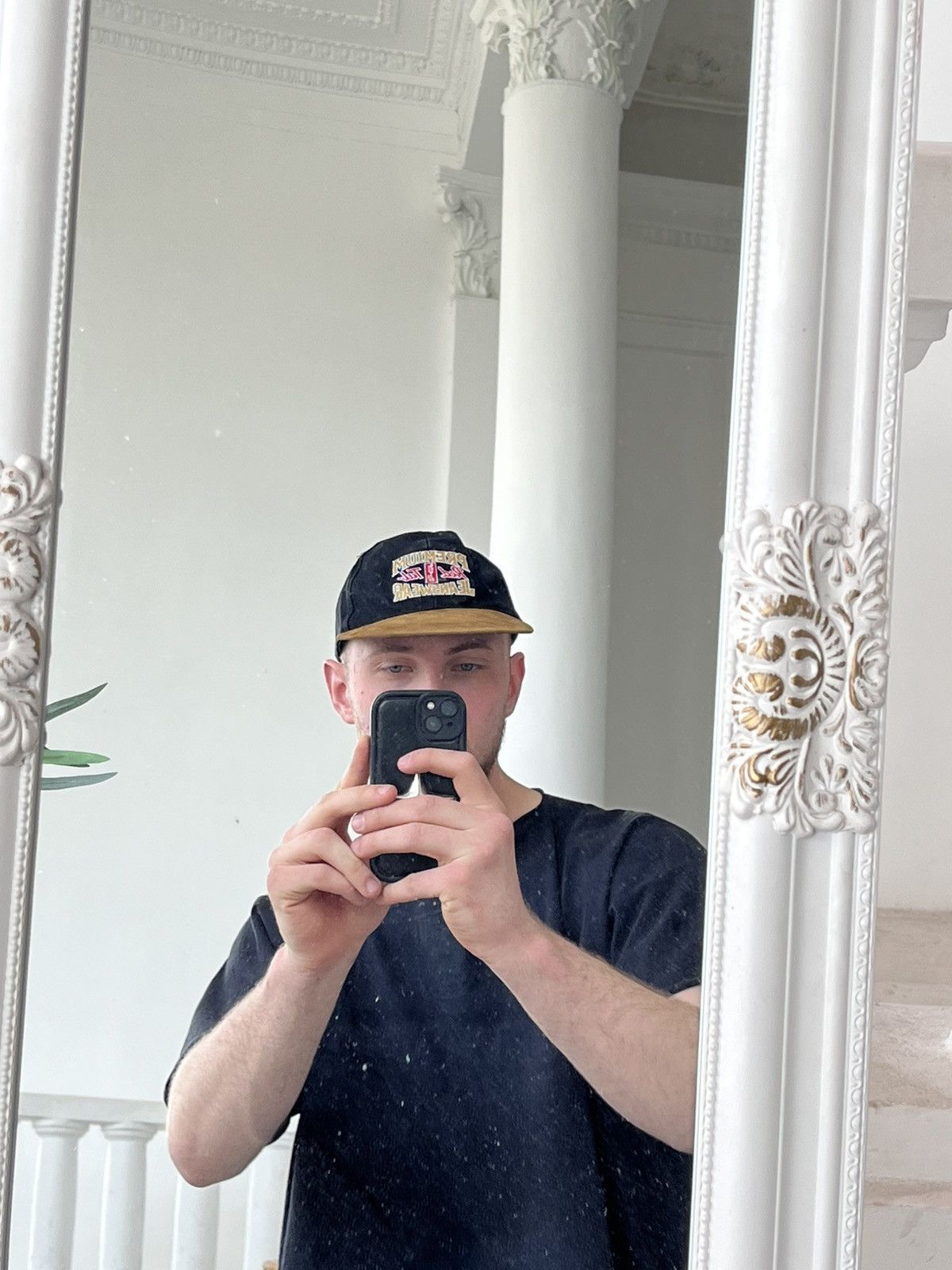 Levi's Vintage Levis 80s Cap Black Leather Visor Avantgarde Y2K Size ONE SIZE - 2 Thumbnail