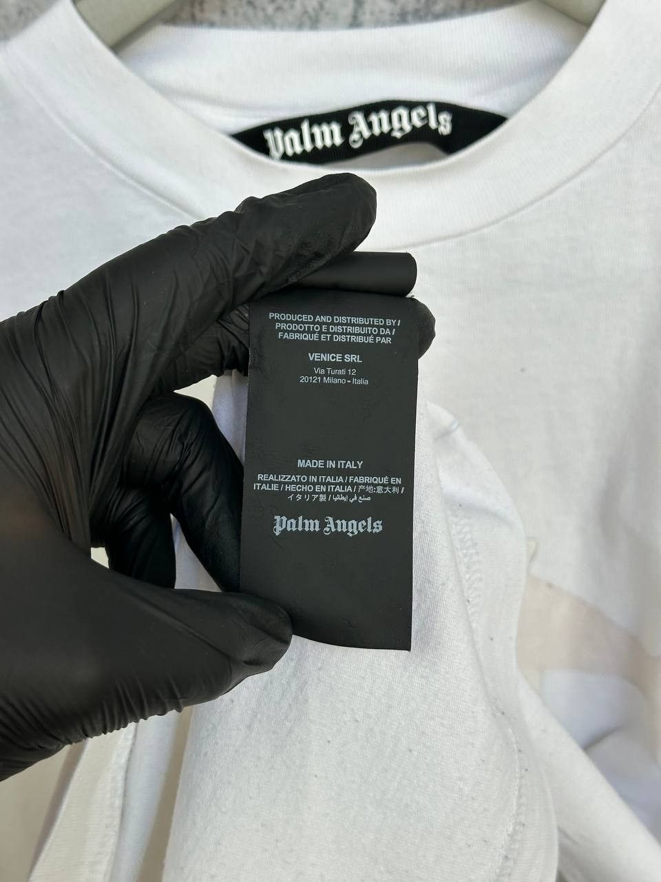 Palm Angels Palm Angels Shark Logo Tee White Big Back Logo T-Shirt Size US S / EU 44-46 / 1 - 16 Thumbnail