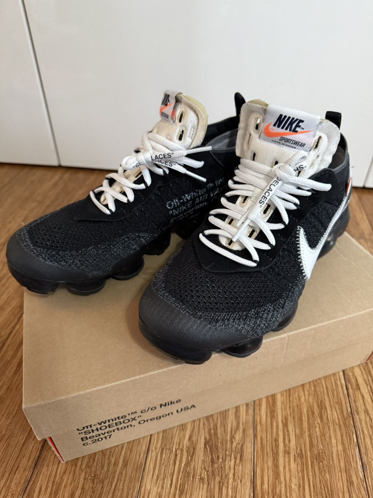 Nike × Off-White Nike X Off-White Vapormax Size US 8.5 / EU 41-42 - 2 Thumbnail