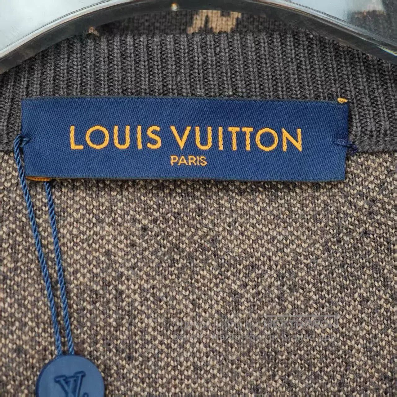 Louis Vuitton louis vuitton brown sweatshirt with print. Size US XXL / EU 58 / 5 - 3 Thumbnail