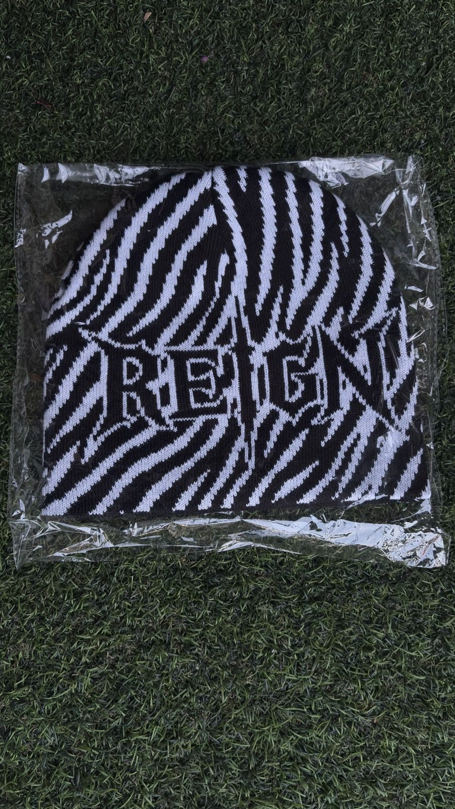 Other REIGN Paradox Beanie Size ONE SIZE - 1 Thumbnail