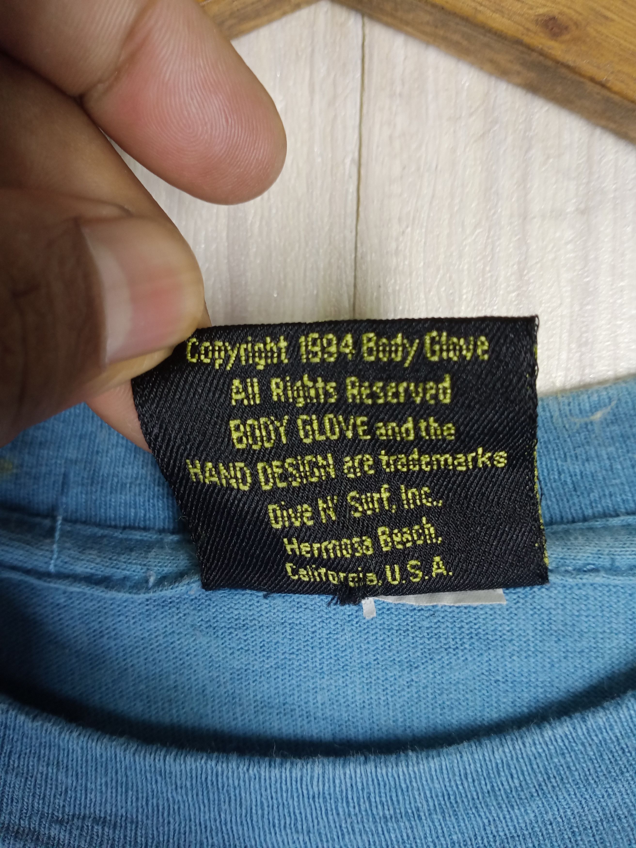 Body Glove Rare Vintage 90s Body Glove Big Logo Tshirt Size US L / EU 52-54 / 3 - 8 Thumbnail