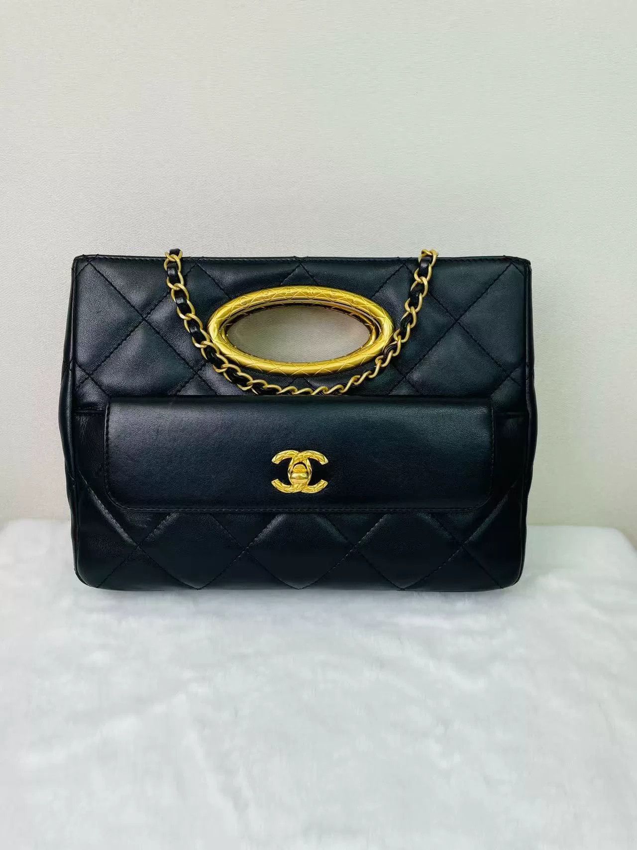 Chanel Pre-loved Bag Very good condition Size ONE SIZE - 1 Thumbnail