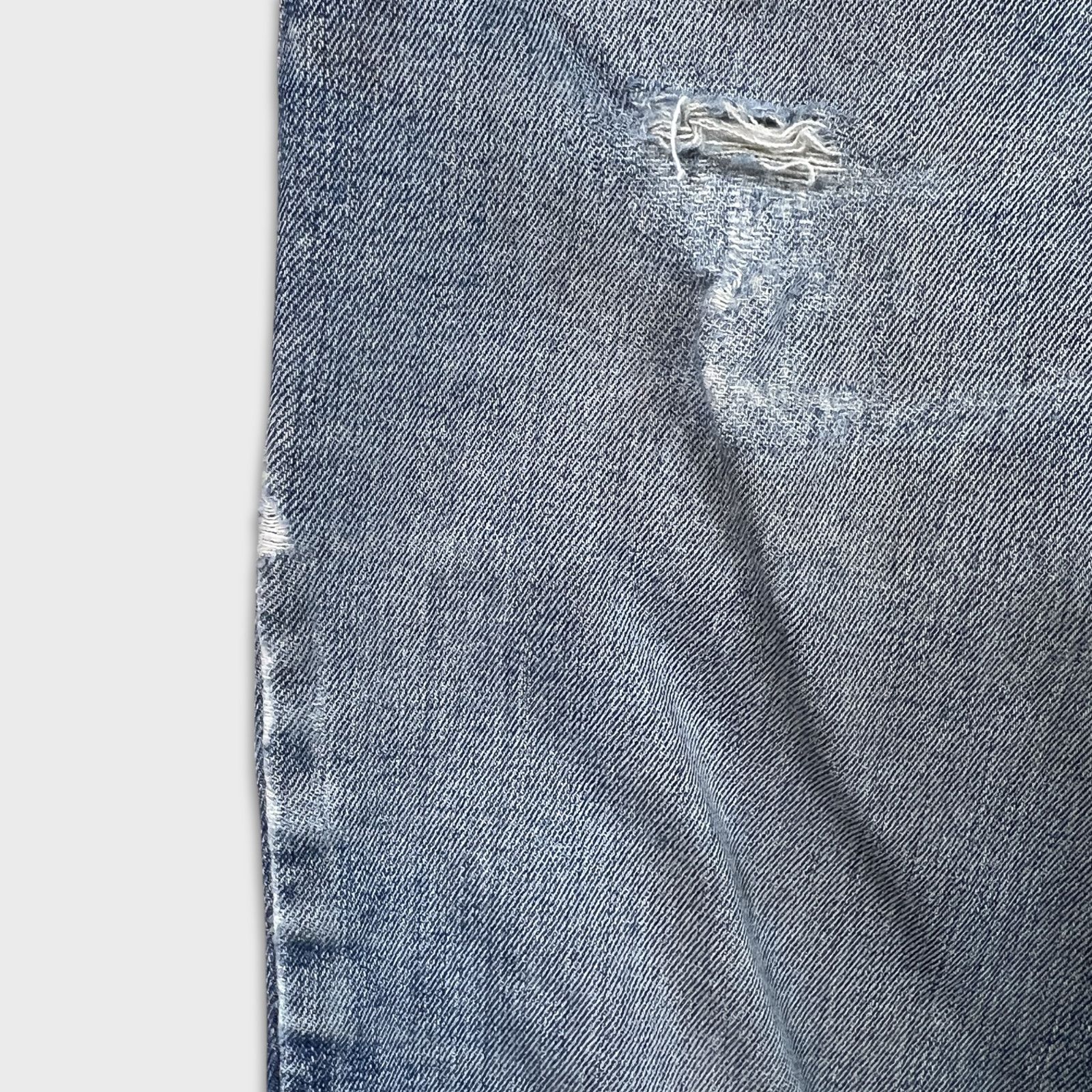 Levi's × Vintage Levi's 541 Jeans 33x32 Athletic Taper Fade Distressed Denim Size US 33 - 6 Thumbnail