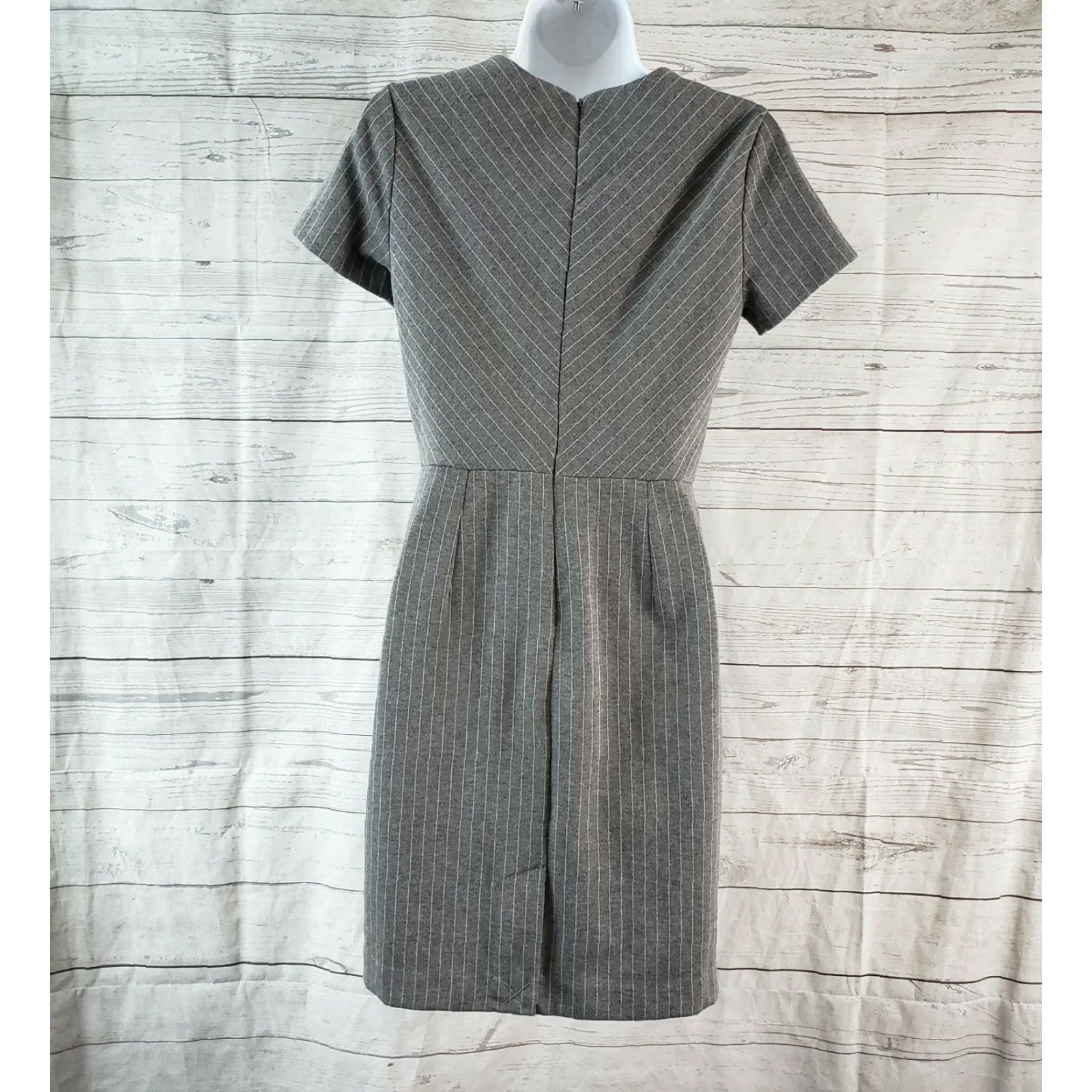 Banana Republic Banana Republic Dress Womens Sz 2 Gray White Striped Short Sleeve Zips Size 26" / US 2 / IT 38 - 4 Thumbnail