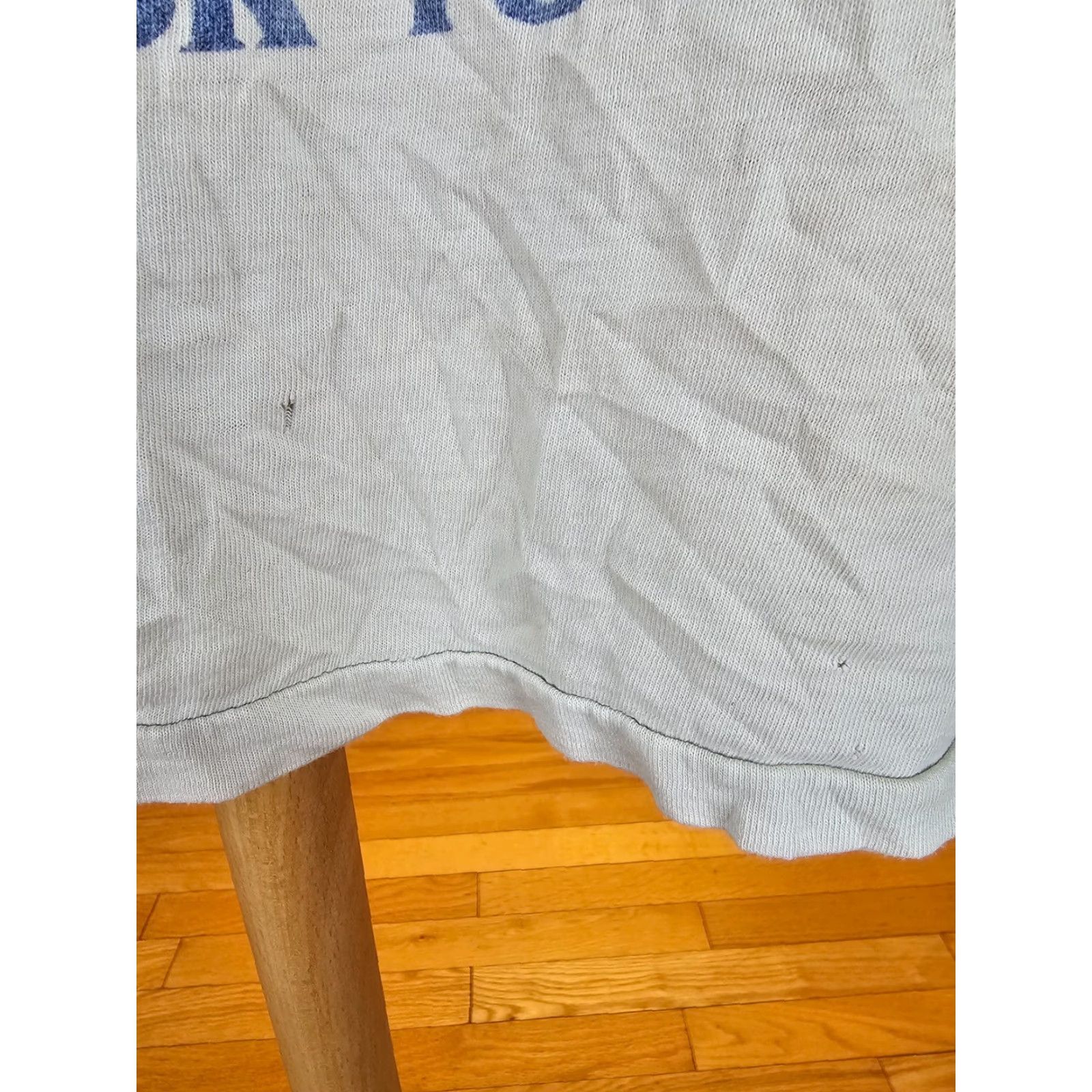Vintage VINTAGE 90' BUTWISER TRASHED WORN DISTRESSED SUN FADED T-SHIRT SZ LARGE Shirt Mens 90s 23 inch back 21 inch chest Cotton Camouflage White Size US L / EU 52-54 / 3 - 5 Thumbnail