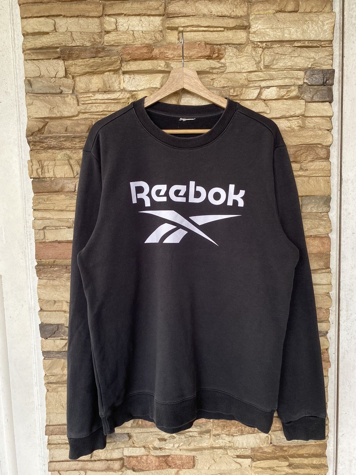 Reebok Reebok Spell Out Logo Sweatshirt Size US L / EU 52-54 / 3 - 1 Thumbnail