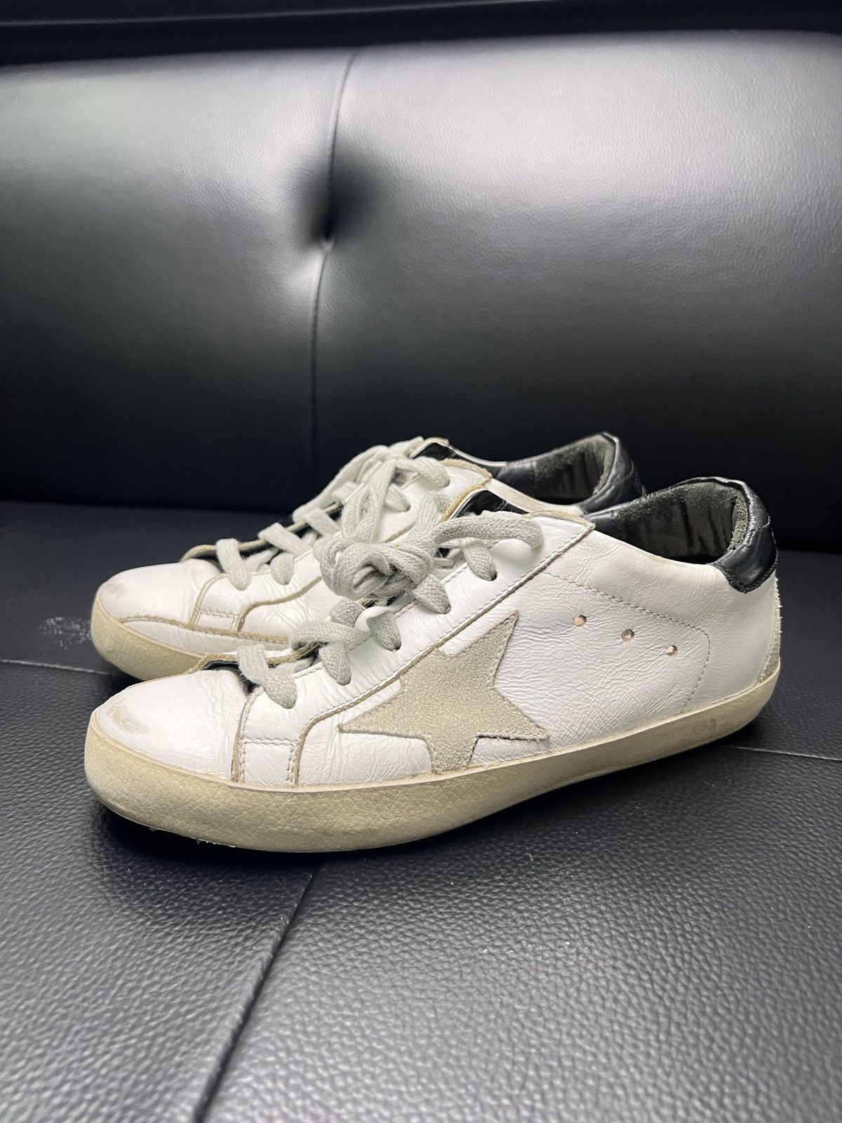 Golden Goose Golden Goose GGDB Distressed Star Sneakers Size US 5 / IT 35 - 1 Thumbnail