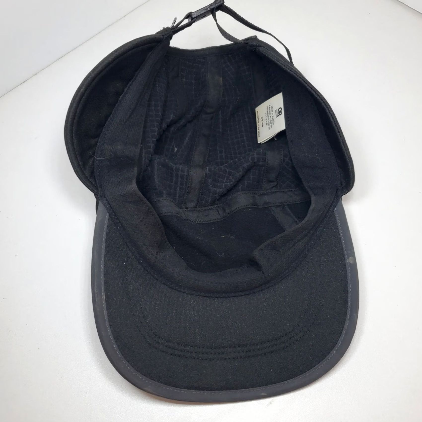 Outdoor Research Outdoor Research OR Vigor Cap Fleece Lined Ear Flaps Black Gray Mens Size Sm Size US S / EU 44-46 / 1 - 7 Thumbnail