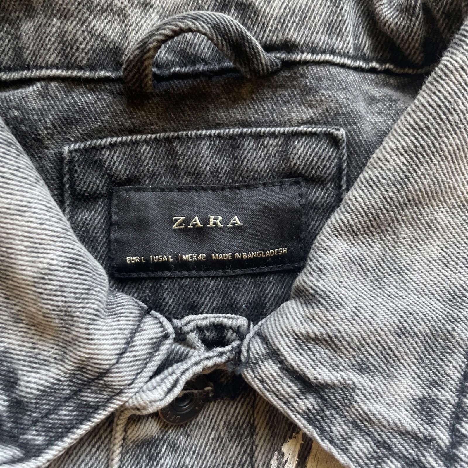 Zara Zara Grey Graffiti Denim Jacket Large Light Wash Splatter Size US L / EU 52-54 / 3 - 2 Thumbnail