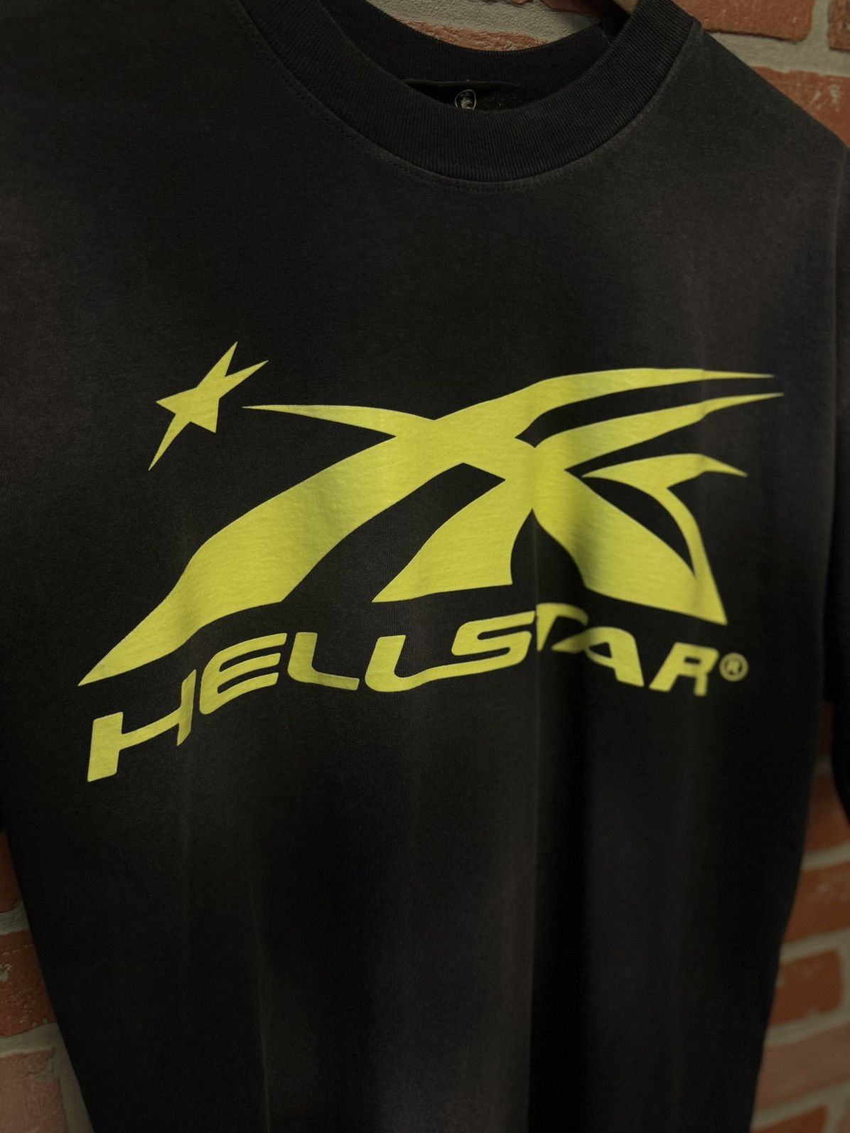 HELLSTAR Hellstar Black Yellow Logo Tee Shirt 100% Authentic Size M Size US M / EU 48-50 / 2 - 3 Thumbnail