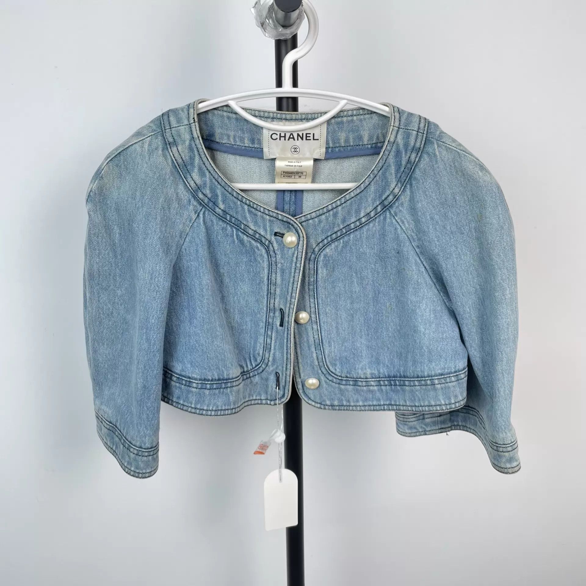 Chanel Chanel Short Denim Jacket Pearl Buttons Size S / US 4 / IT 40 - 1 Thumbnail