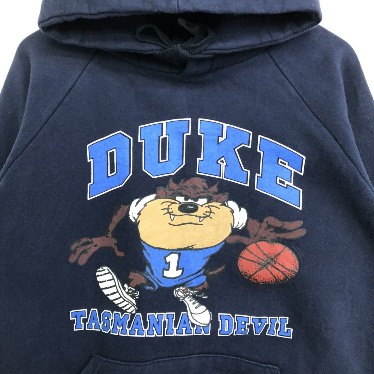 Warner Bros VTG Warner bros Tasmanian Devil Basketball DUKE Univ Hoodie Size US M / EU 48-50 / 2 - 3 Thumbnail