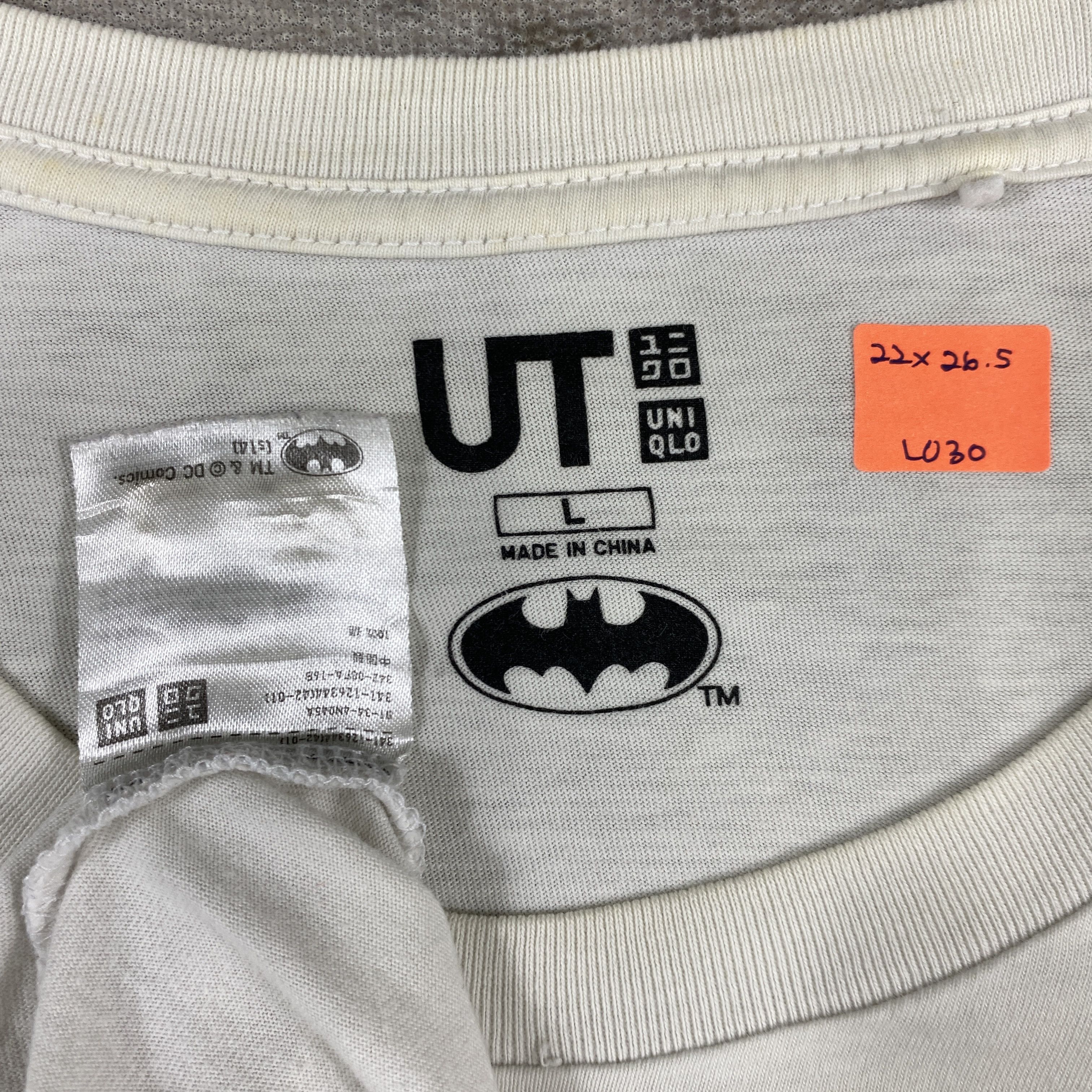 DC Comics UT Batman Family Graphic T-Shirt - L030 Size US L / EU 52-54 / 3 - 4 Thumbnail