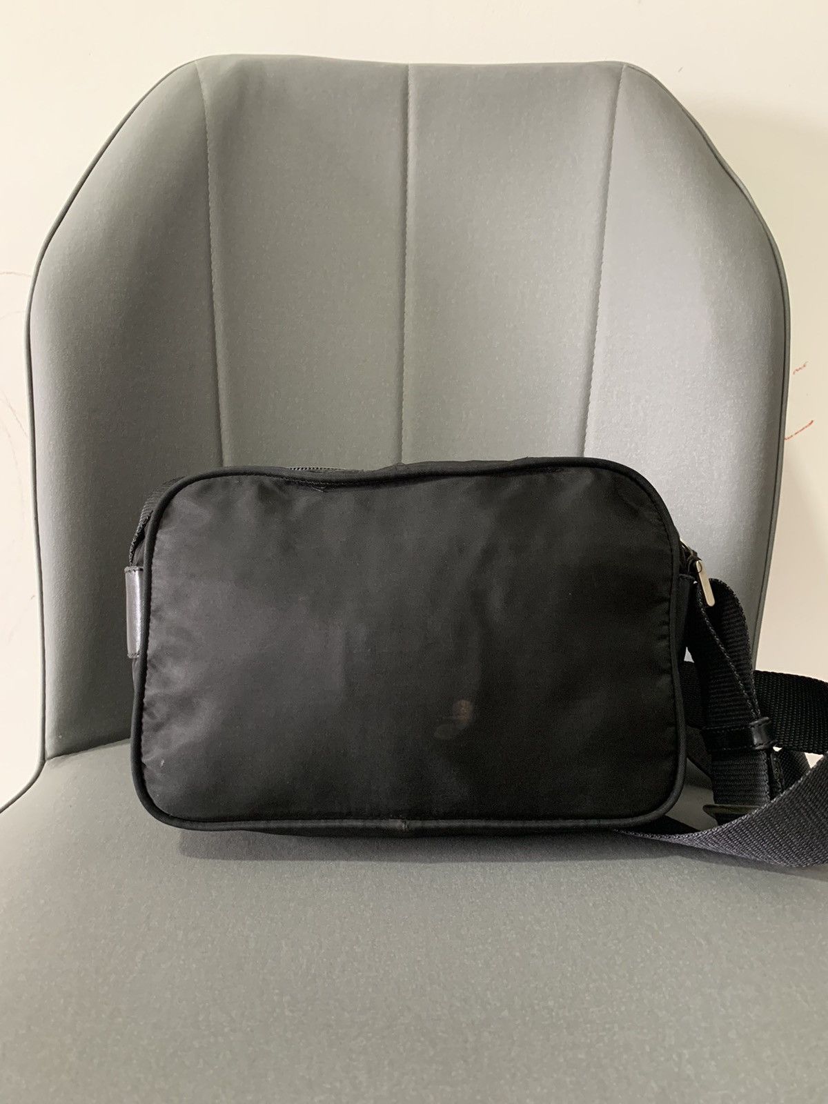 Prada Vintage Prada Black Sling Messenger Crossbody Bag Size ONE SIZE - 4 Thumbnail