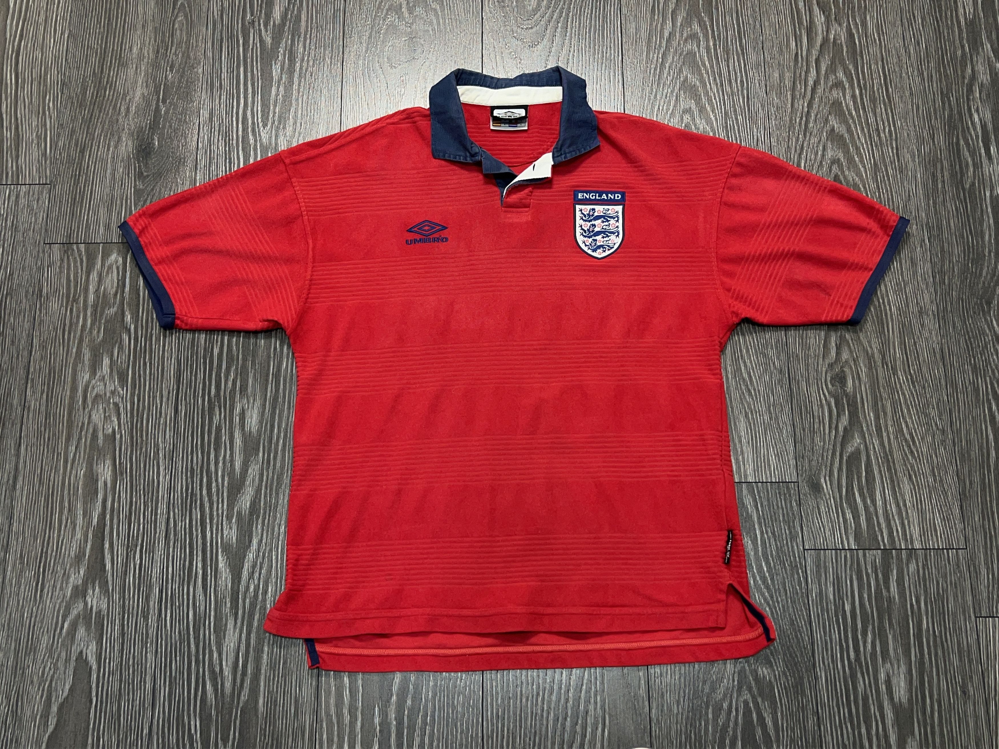 Umbro England National Team 1999 2000 2001 Football Shirt Jersey Size US L / EU 52-54 / 3 - 1 Thumbnail