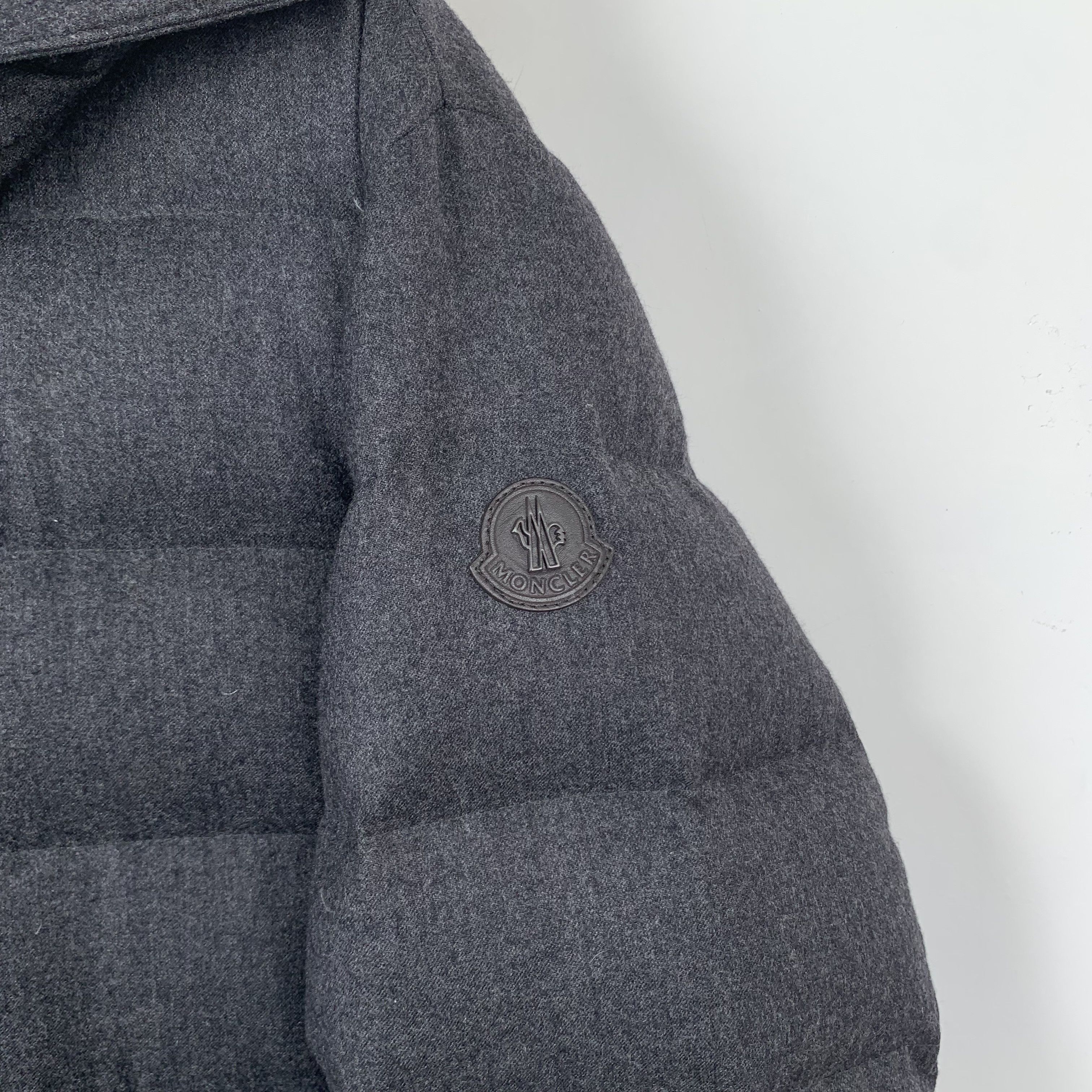 Moncler Moncler hooded down jacket Size L / US 10 / IT 46 - 3 Thumbnail