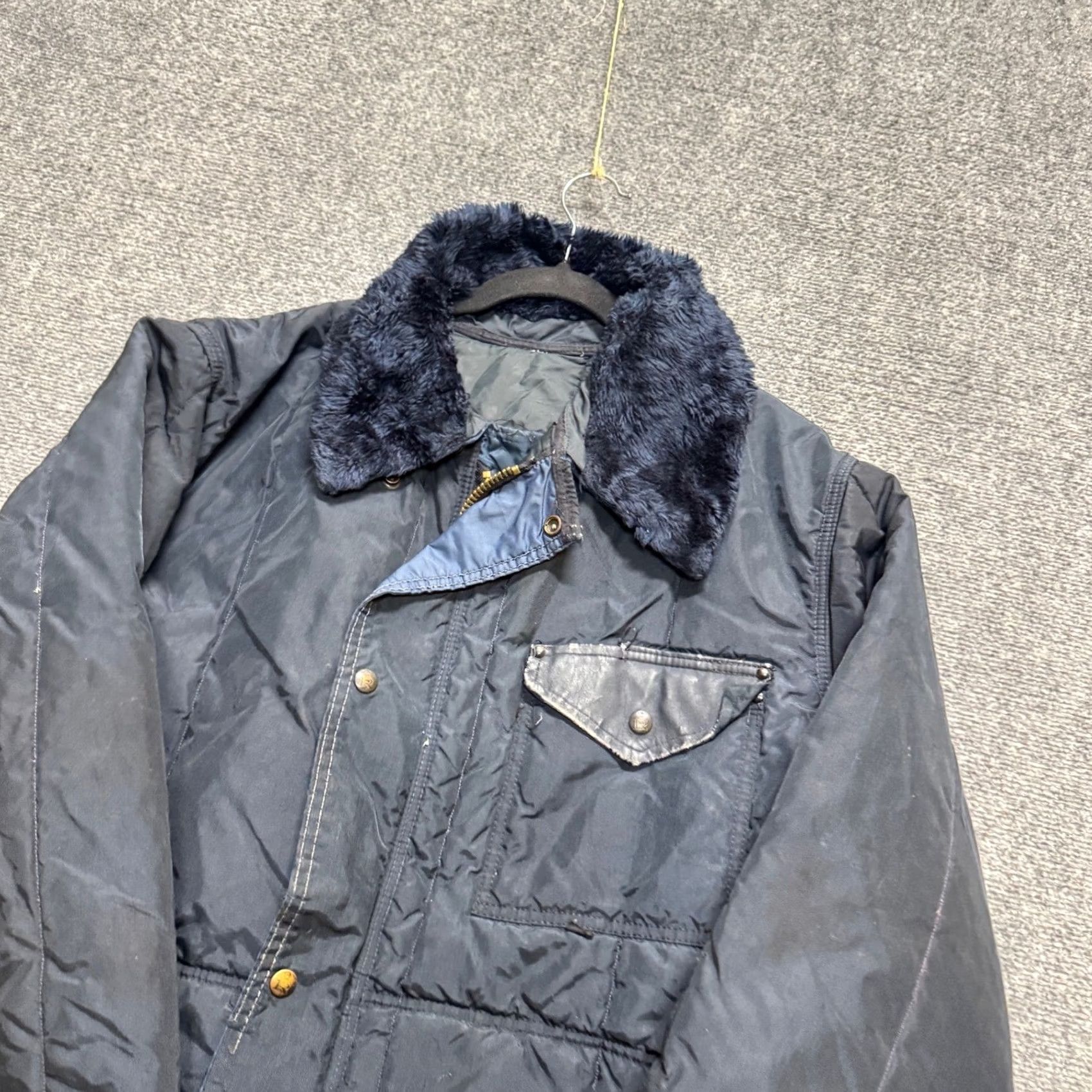 The Unbranded Brand RefrigiWear Jacket Mens 2XL Insulated Broken Zipper Fur Collar Puffer Black Size US XXL / EU 58 / 5 - 2 Thumbnail