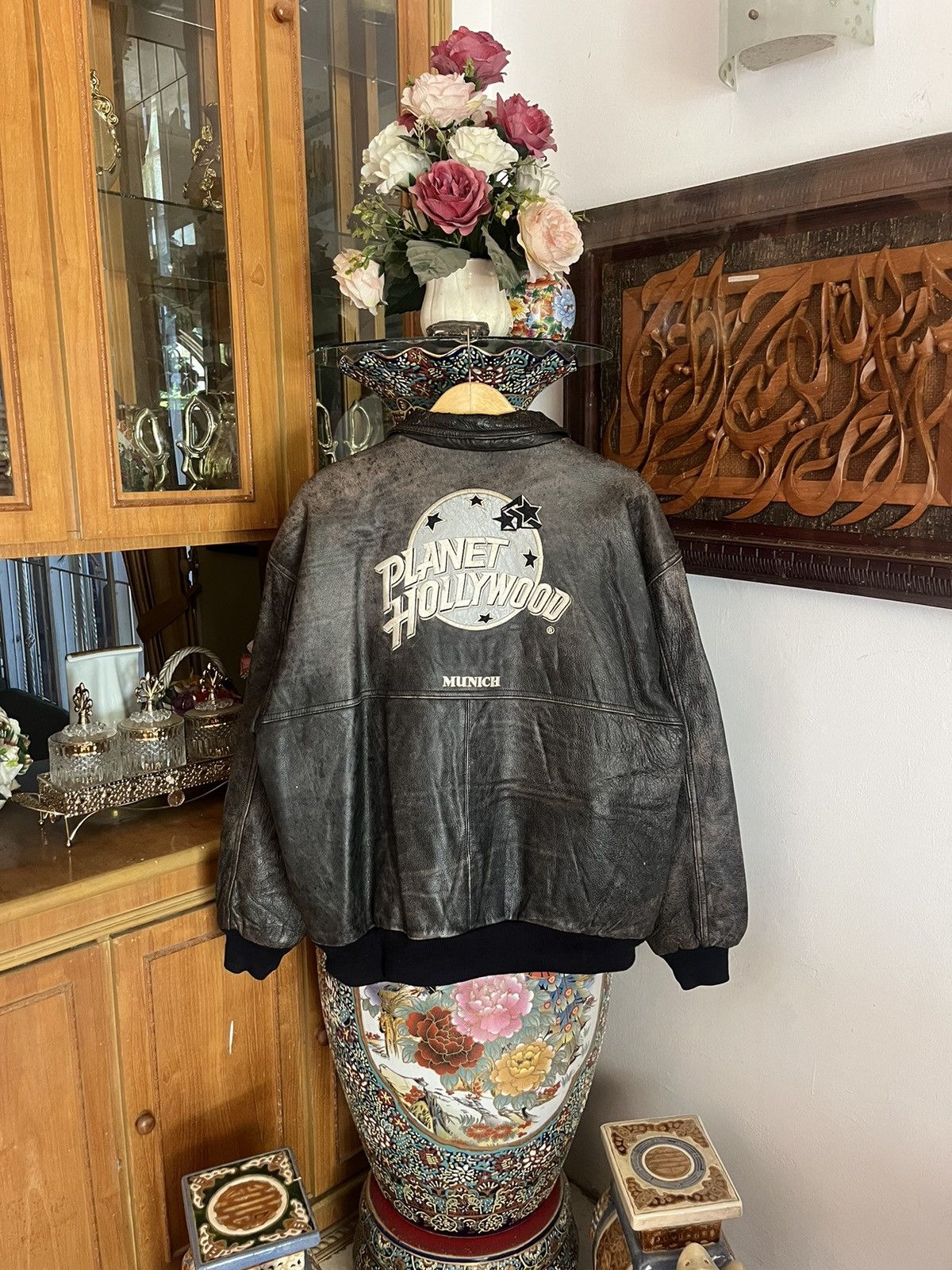 Planet Hollywood 1995 Planet Hollywood Munich, Germany Leather Jacket Size US XL / EU 56 / 4 - 1 Thumbnail