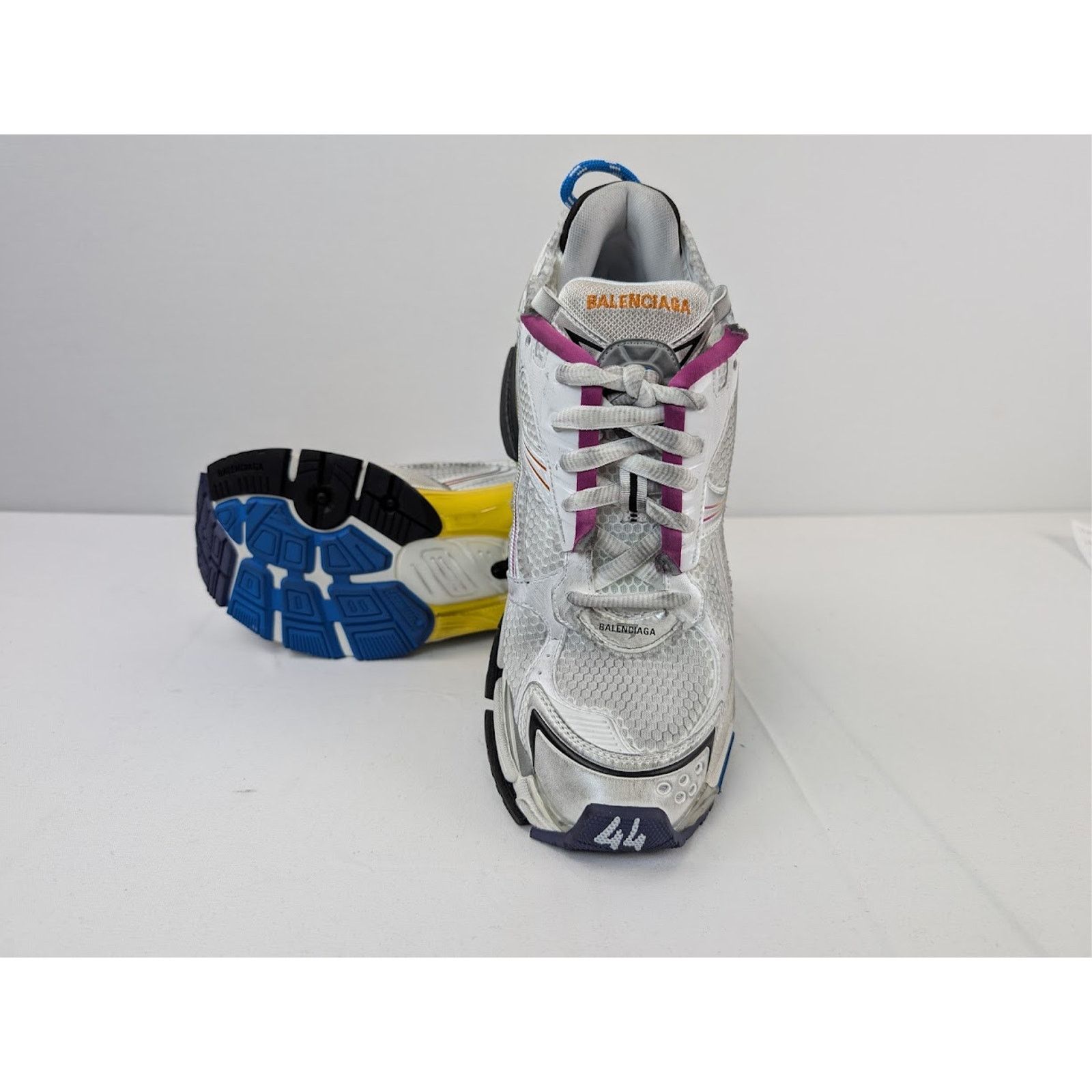 Balenciaga o1rshd1 Mesh Gardient Runner Sneaker in White/Multicolor Size US 9 / EU 42 - 9 Thumbnail