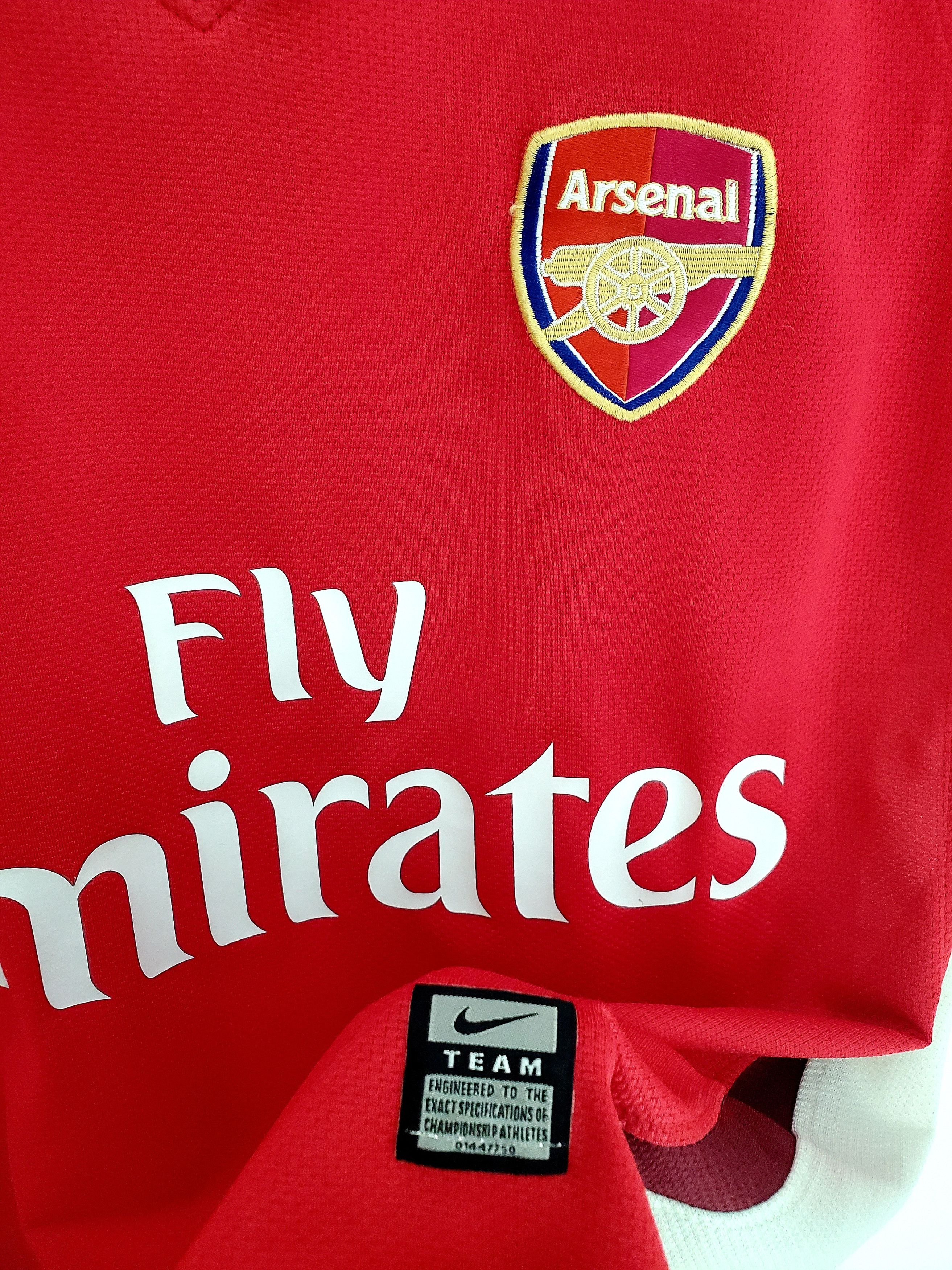 Vintage Arsenal 2008-10 Home soccer jersey.Persie #11 size M Size US M / EU 48-50 / 2 - 3 Thumbnail