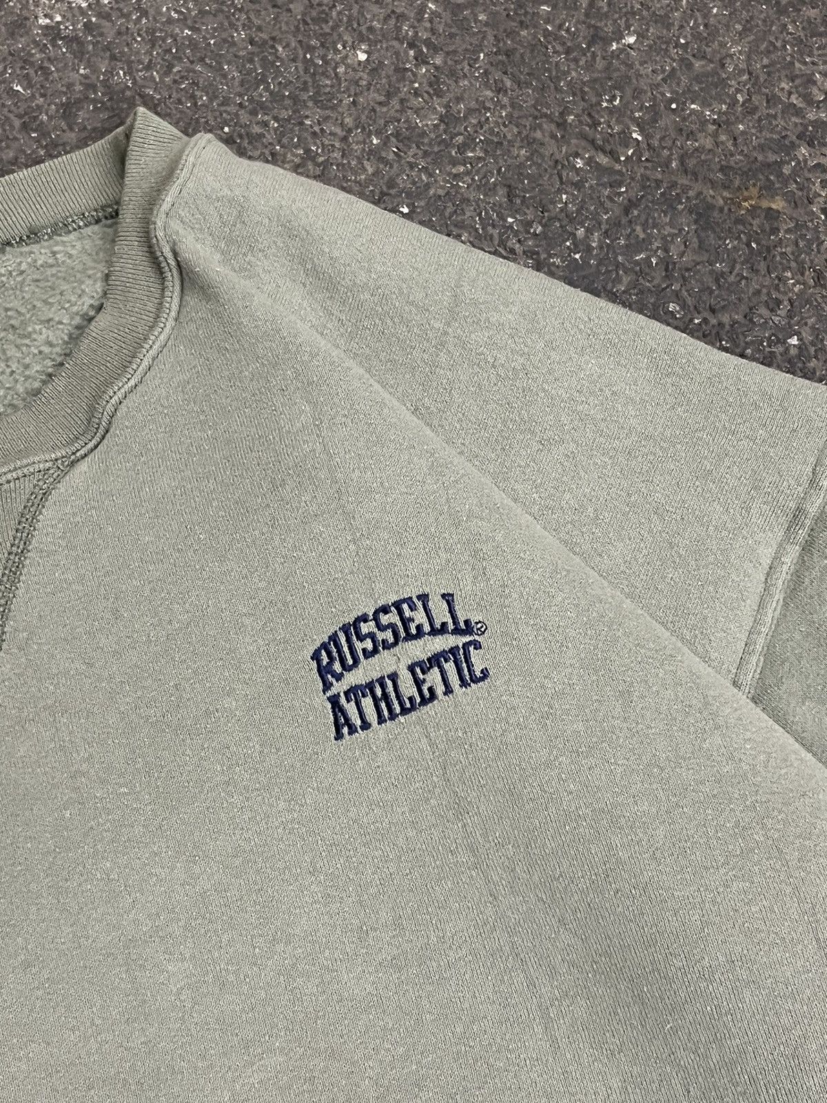 Russell Athletic × Vintage Russell athletic pistachio green earth tone boxy fit rare Size US XL / EU 56 / 4 - 4 Thumbnail