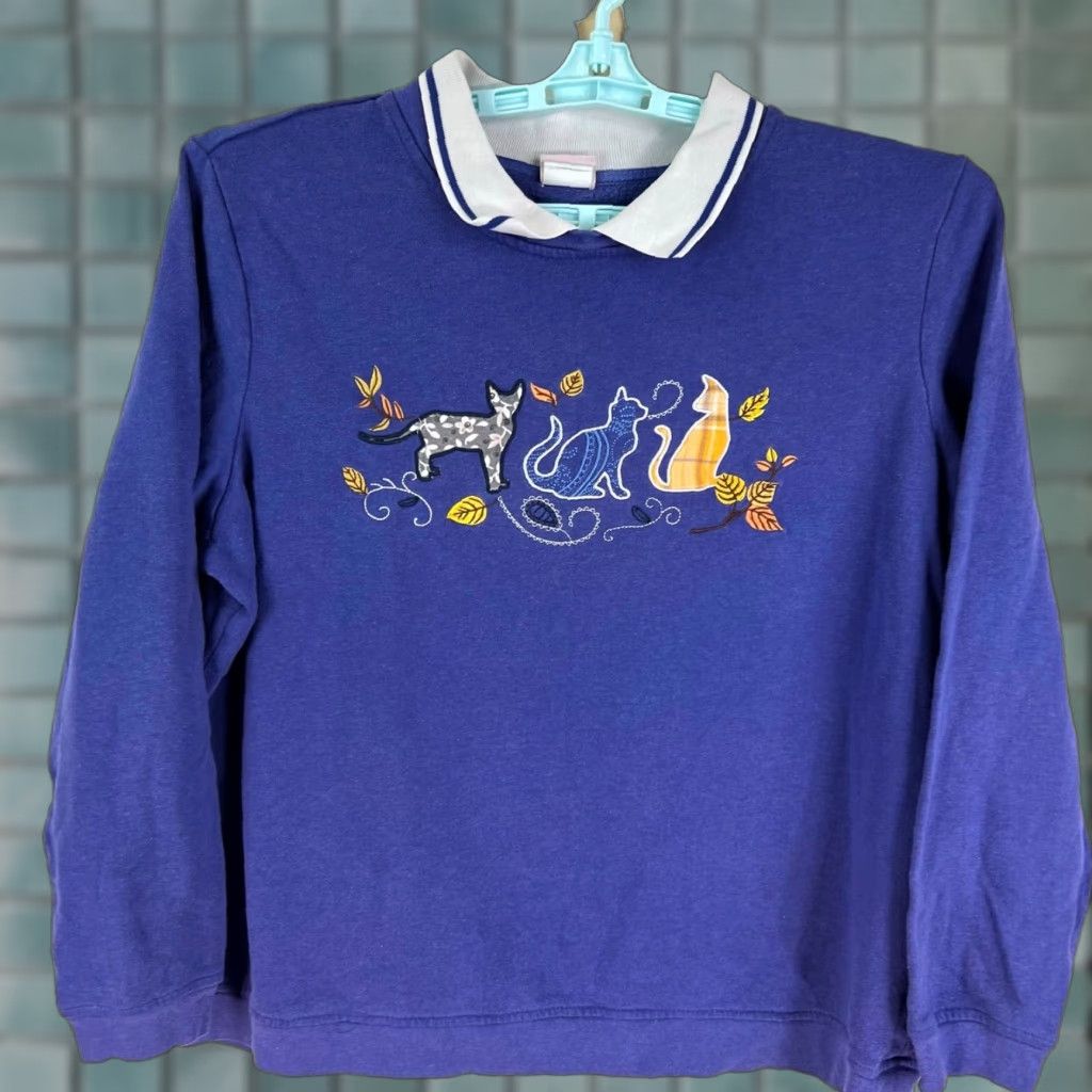 Vintage VINTAGE Adrian Delafield Collared Sweatshirt XL Blue Cat Embroidered Pullover Women Size XL / US 12-14 / IT 48-50 - 1 Thumbnail