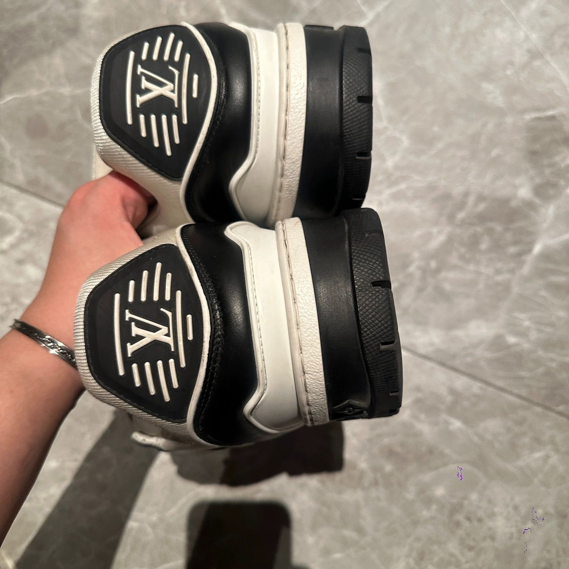 Louis Vuitton louis vuitton trainer maxi low-top sneakers Size US 10.5 / EU 43-44 - 5 Thumbnail