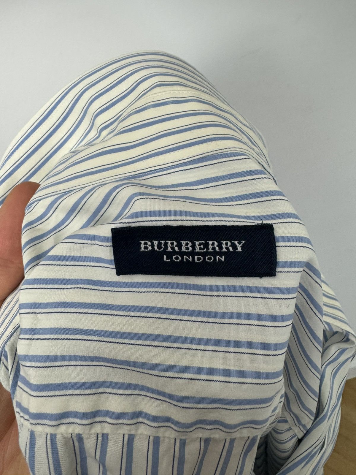 Burberry BURBERRY button up casual shirt stripes luxury designer rare Size US XL / EU 56 / 4 - 4 Thumbnail