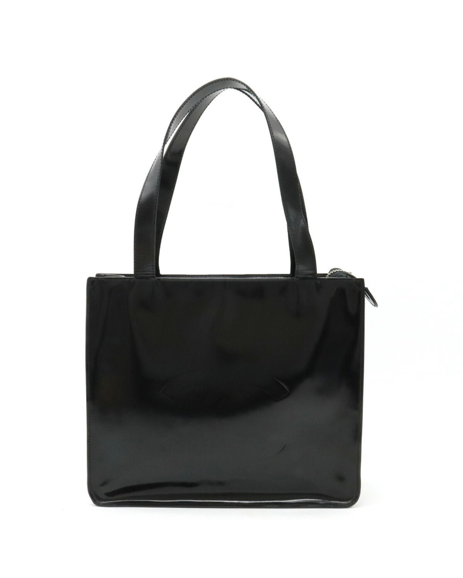 image of Chanel Versatile And Elegant Enamel Leather Shoulder And Tote Bag in Black, Women's