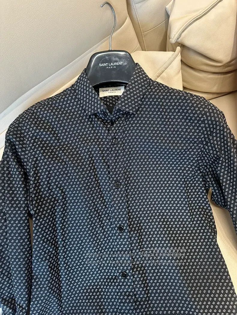 Saint Laurent Paris Saint Laurent Paris size 36 Small Polka Dot Shirt Size S / US 4 / IT 40 - 3 Thumbnail