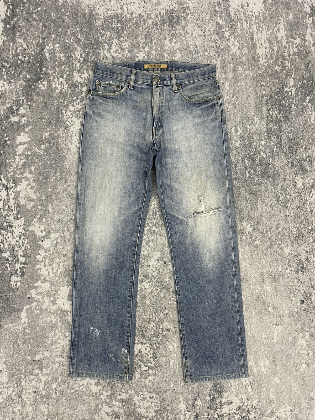 Uniqlo Vintage Uniqlo S002 Easy Fit Straight Distressed Denim Size US 31 - 1 Thumbnail