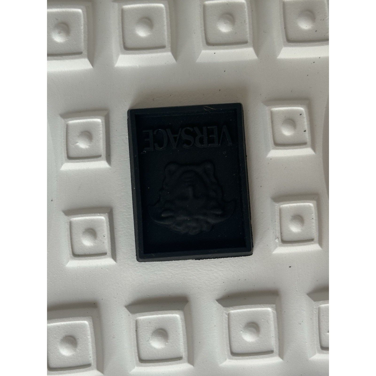 Versace Versace Medusa White/Black/Gold Sneakers 9 US (42 ) 1011942 Size US 9 / EU 42 - 17 Thumbnail