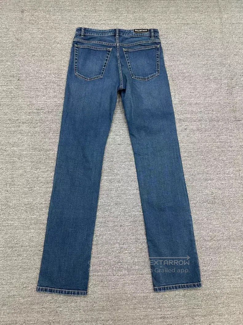 Balenciaga Balenciaga Straight Leg Jeans Size US 29 - 2 Thumbnail