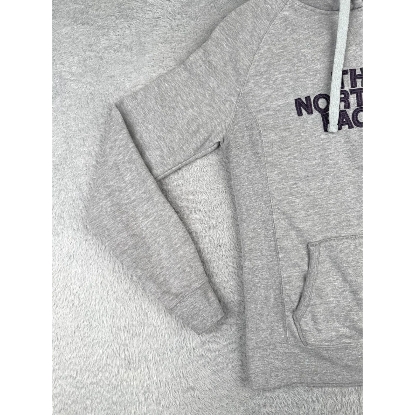 The North Face The North Face Hoodie Womens Small Gray Pullover Logo Front Pocket Sweater Size S / US 4 / IT 40 - 3 Thumbnail