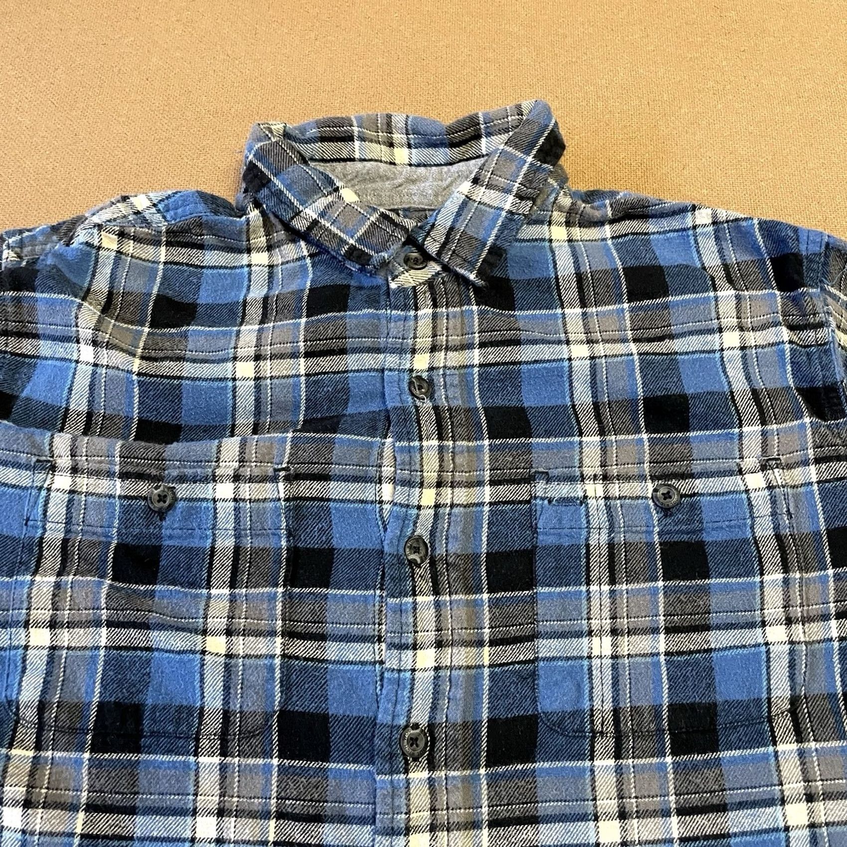Vintage Woolrich Plaid Boxy Long Sleeve Button Down Shirt Mens Large Blue Pocket SHIRT Size US L / EU 52-54 / 3 - 5 Thumbnail
