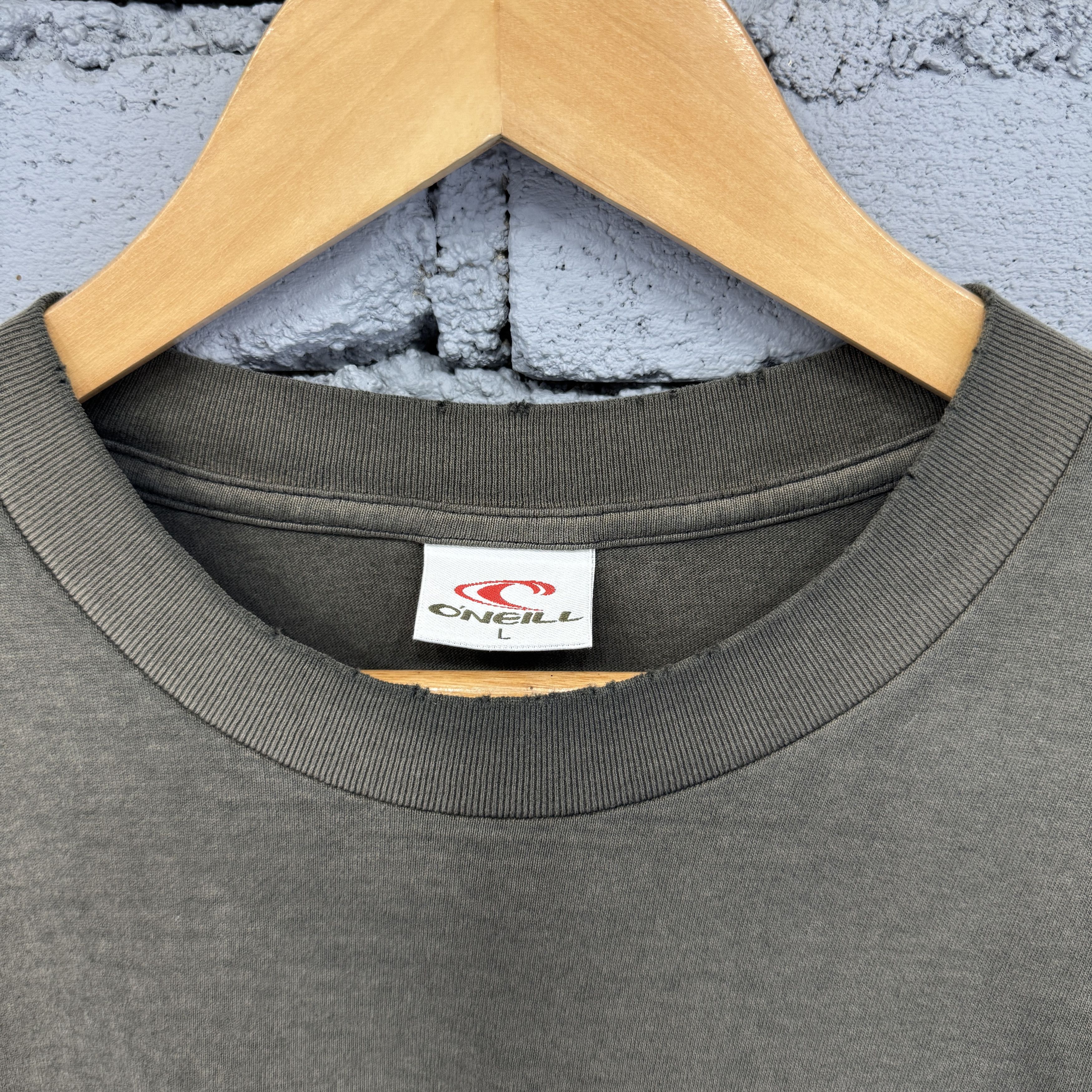 O'Neill Vintage Sunfaded O'Neill Tshirt "FIFTYTWO" Graphic Surfing Size US L / EU 52-54 / 3 - 4 Thumbnail