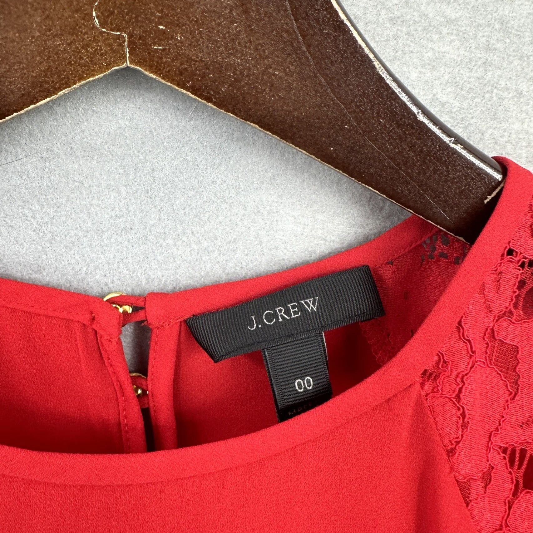 J.Crew J.CREW Blouse Womens 00 Sleeveless Lace Shoulder Red Preppy Quiet Luxury READ Shirt Women 00 Red Preppy 90s, 2000s Men? Size XXS / US 00 / IT 34 - 4 Thumbnail