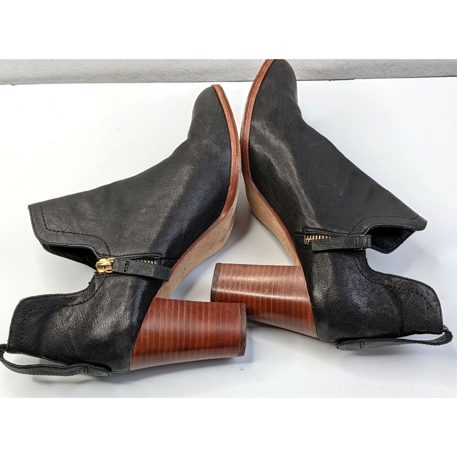 Anthropologie Anthropologie Charlotte Stone black leather ankle Boots Size 9 EU 39 Black Leather Ankle boot Womens Shoes 9 Stone Zipper Casual/Work Size US 9 / IT 39 - 7 Thumbnail
