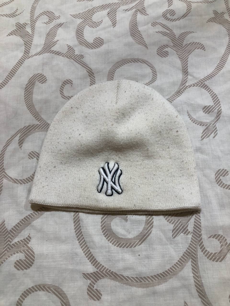 New York Yankees New York Yankees Cream Beanie Cap with Embroidered Logo Size ONE SIZE - 1 Thumbnail