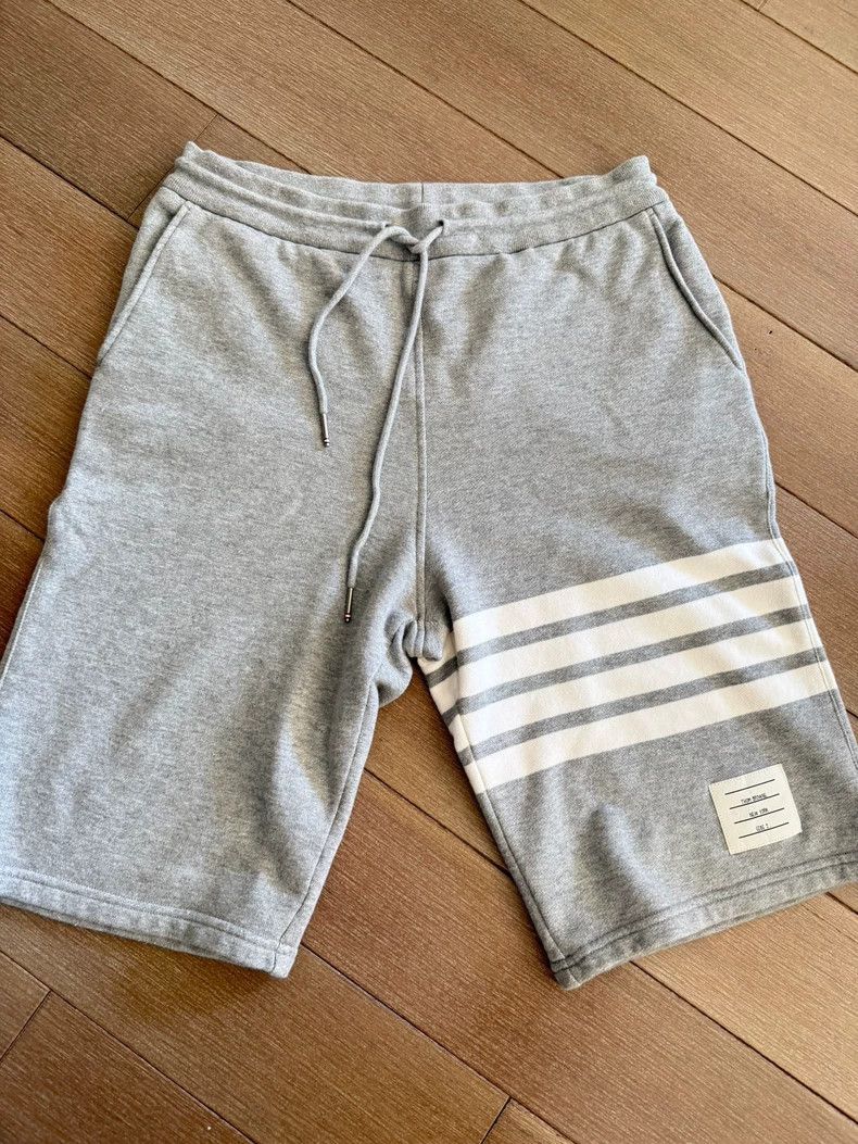Thom Browne Thom Browne size2 Boys in shorts Size US 26 / EU 42 - 1 Thumbnail