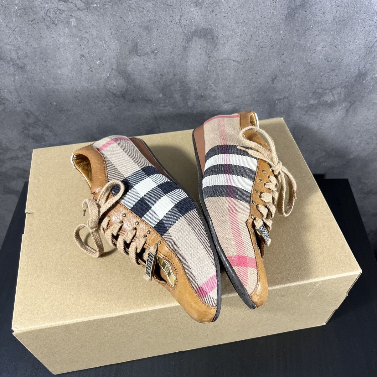 Burberry Burberry 00s Vintage Nova Check Print Melissa Low Top Shoes Size US 5 / EU 37 - 3 Thumbnail