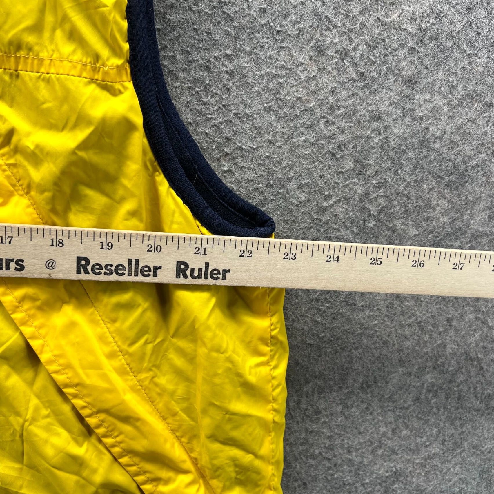 Ralph Lauren VINTAGE Ralph Lauren Sport Vest Men Large Yellow Full Zip Polartec Reversible USA Vtg Size US L / EU 52-54 / 3 - 6 Thumbnail