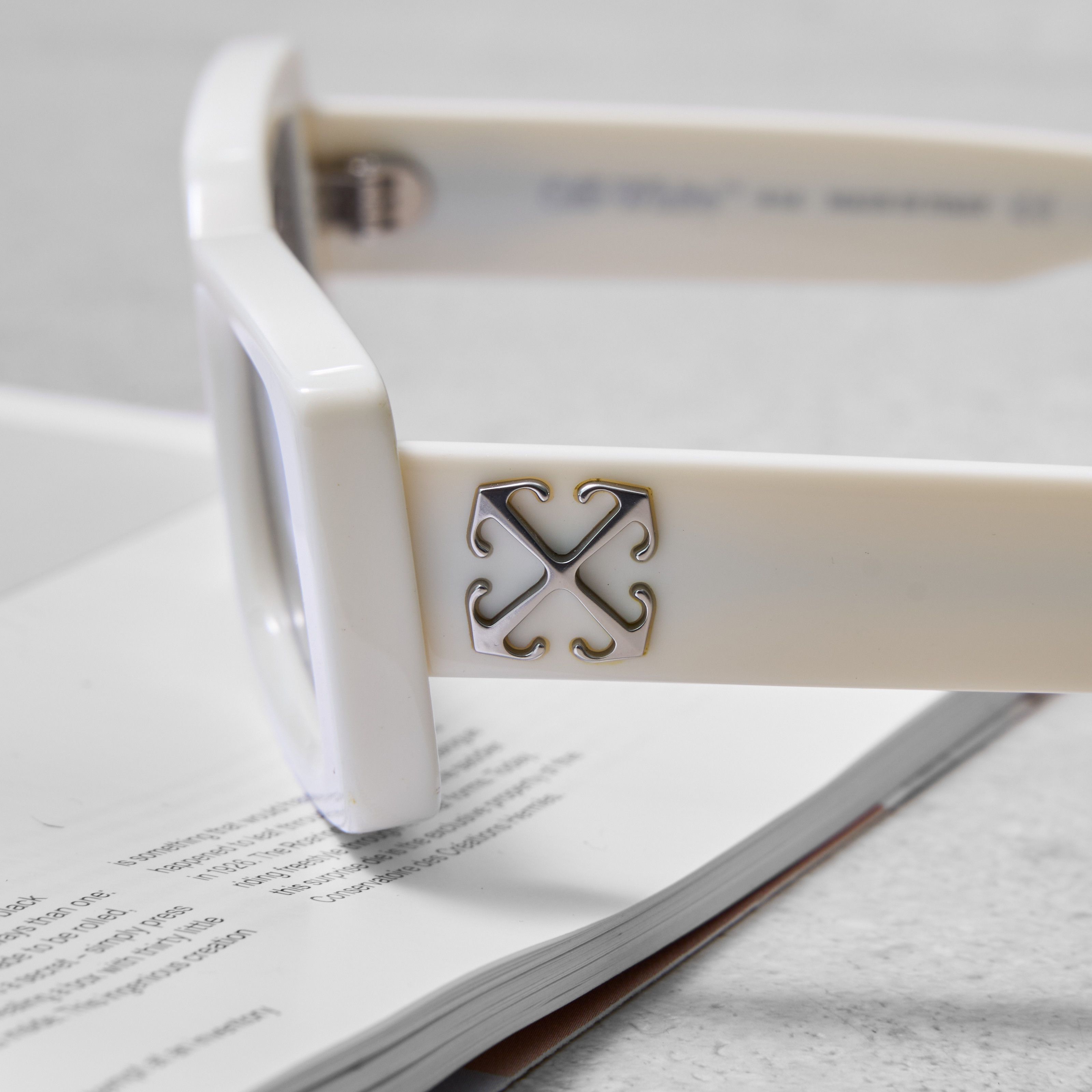 Off-White OFF WHITE Arthur Sunglasses Size ONE SIZE - 5 Thumbnail