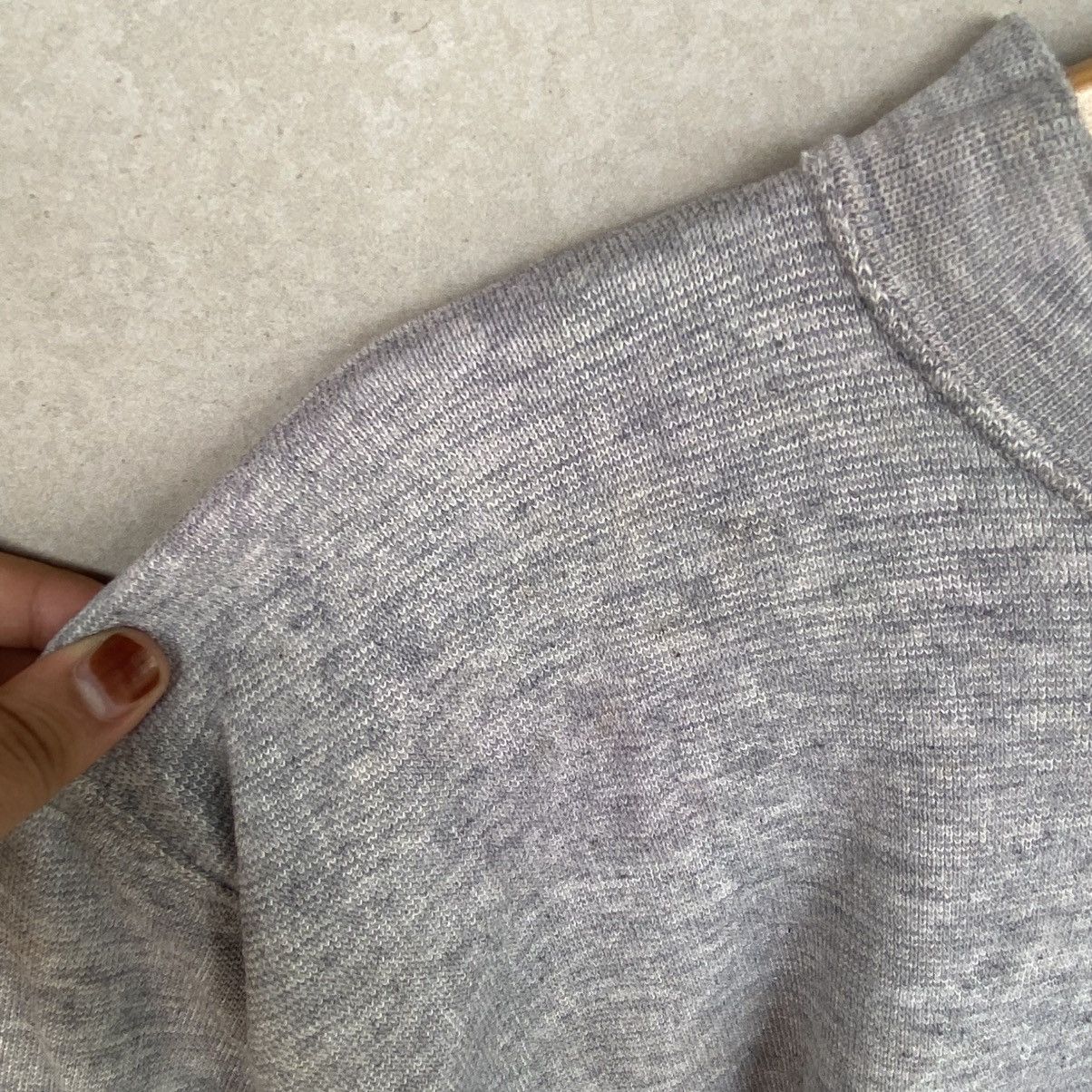 Other Vintage Nike Small Embroidered Crewneck Sweatshirt Gray Colo Size US M / EU 48-50 / 2 - 6 Thumbnail