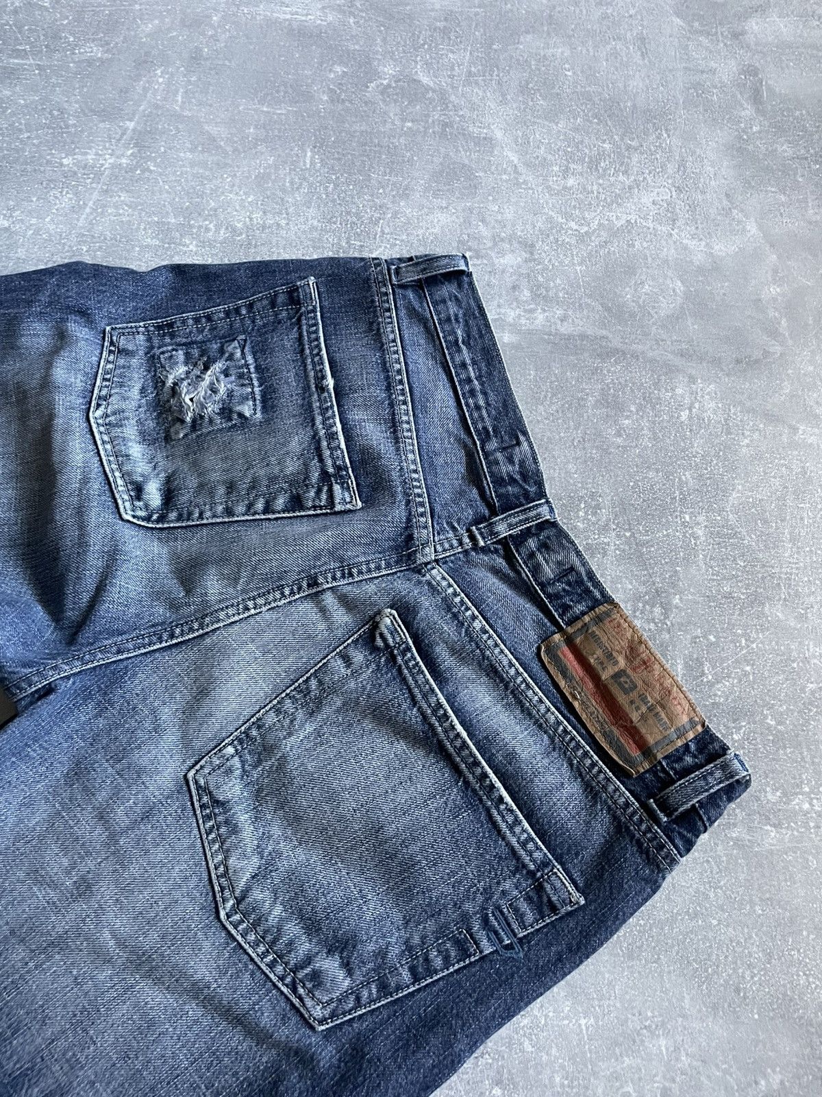 Diesel Vintage Diesel Jeans Distressed Faded Flared Wide Baggy Y2K Size US 33 - 2 Thumbnail