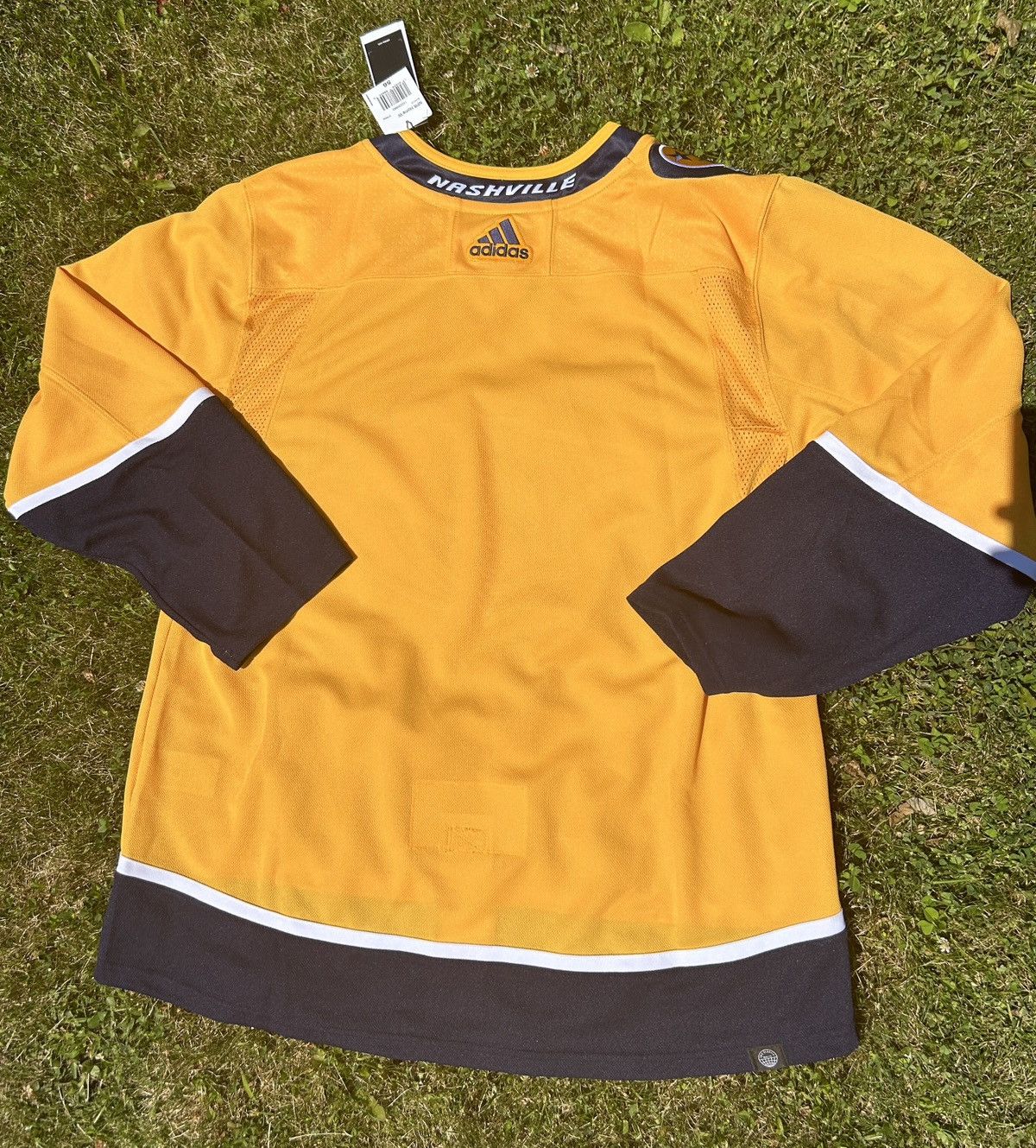 NHL Adidas Nashville Predators NHL Jersey Size US XL / EU 56 / 4 - 4 Thumbnail